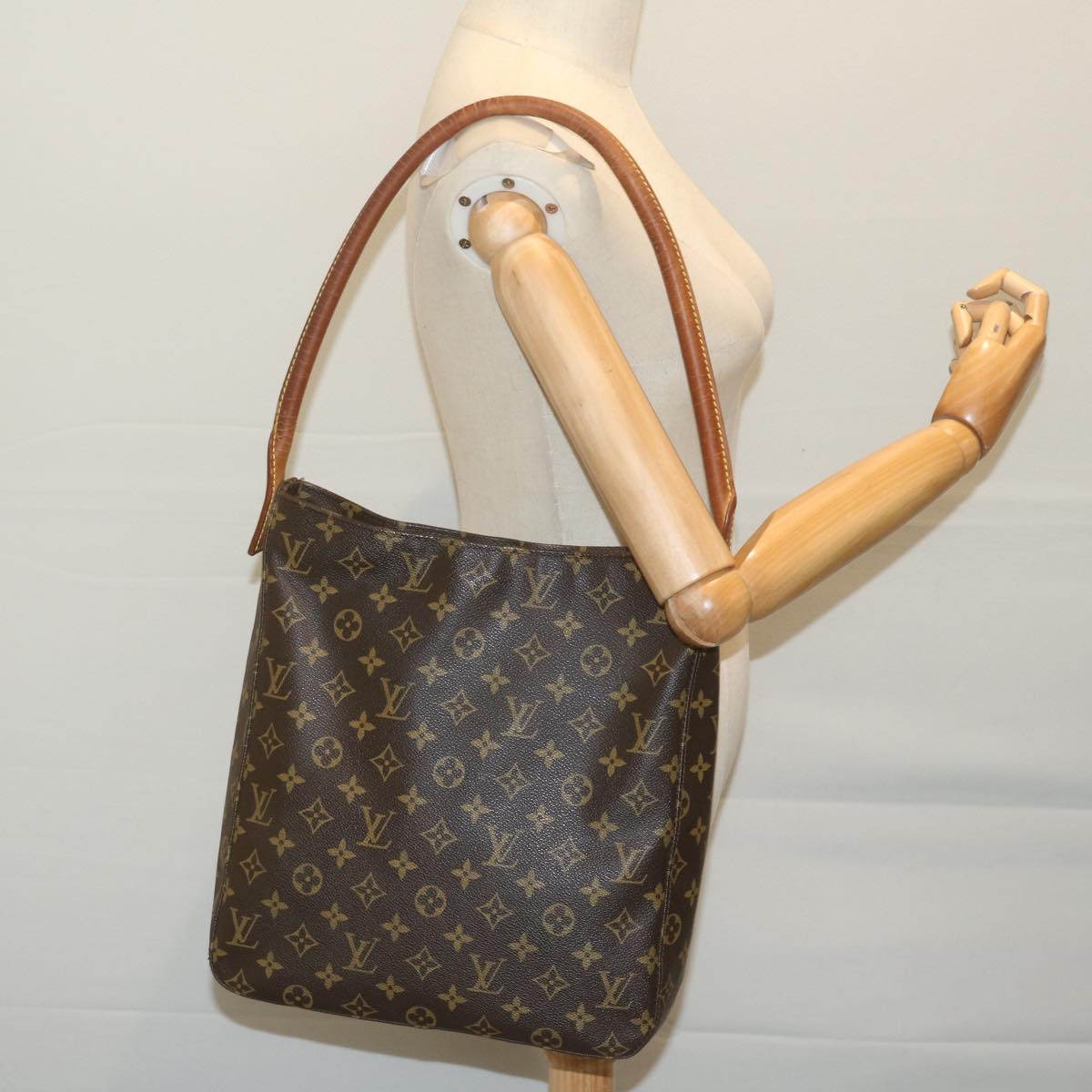 LOUIS VUITTON Monogram Looping GM Shoulder Bag M51145 LV 64071