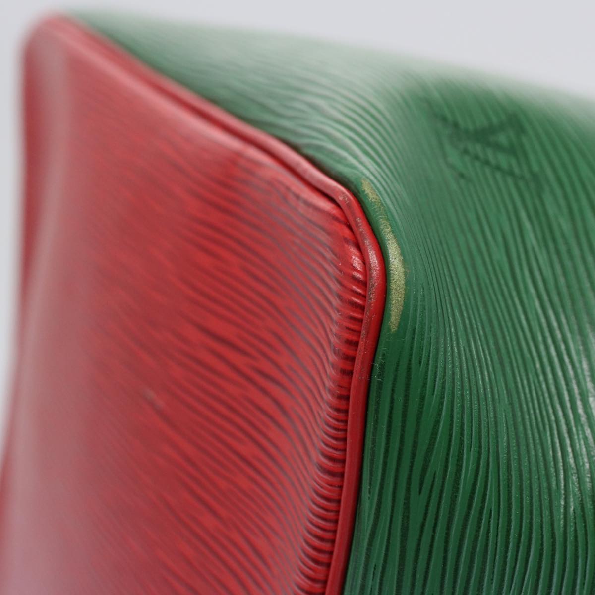 LOUIS VUITTON Epi Petit Noe Shoulder Bag Bicolor Green Red M44147 LV 64091