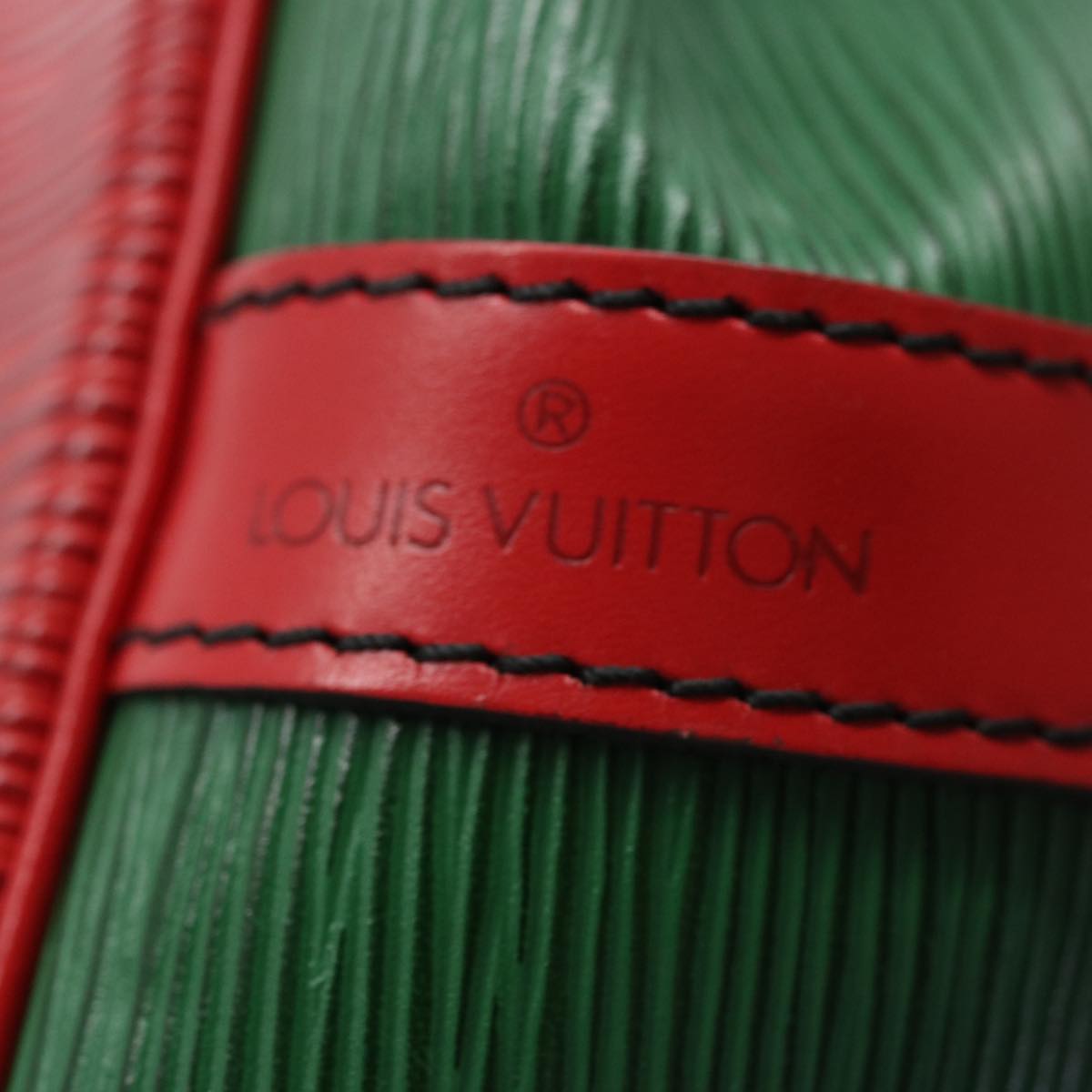 LOUIS VUITTON Epi Petit Noe Shoulder Bag Bicolor Green Red M44147 LV 64091