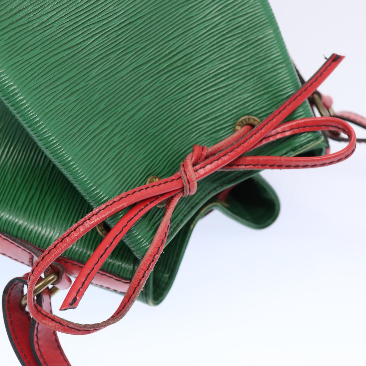 LOUIS VUITTON Epi Petit Noe Shoulder Bag Bicolor Green Red M44147 LV 64091