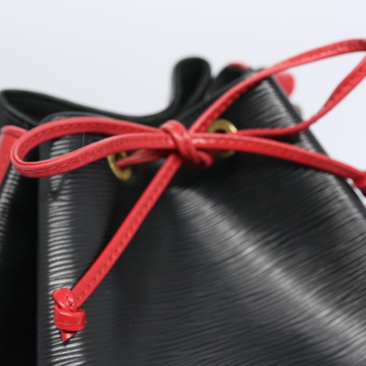 LOUIS VUITTON Epi Noe Shoulder Bag Bicolor Black Red M44017 LV 64093