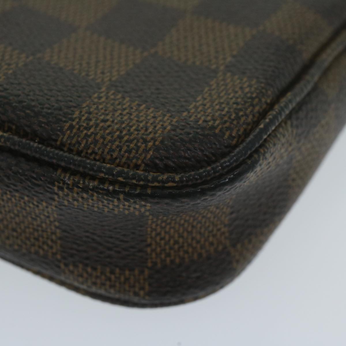 LOUIS VUITTON Damier Ebene Mini Pochette Accessoires Pouch N58009 LV 64171