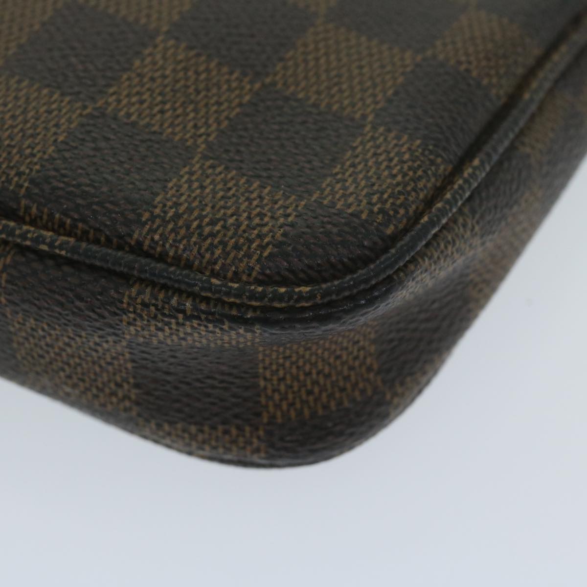LOUIS VUITTON Damier Ebene Mini Pochette Accessoires Pouch N58009 LV 64171