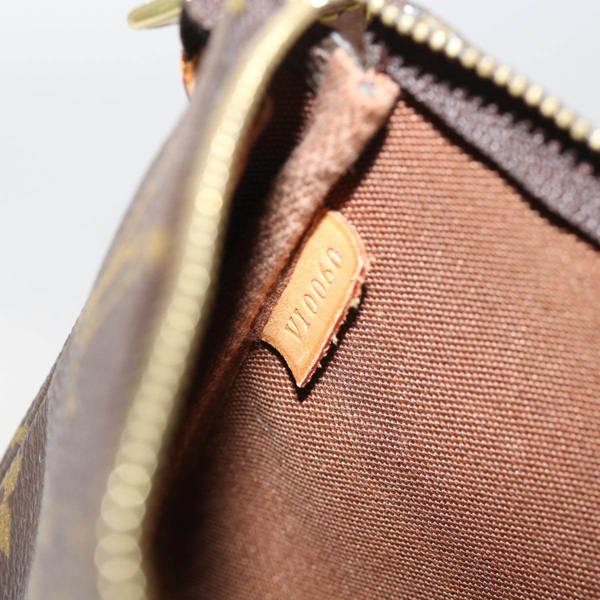 LOUIS VUITTON Monogram Pochette Accessoires Pouch M51980 LV 64180