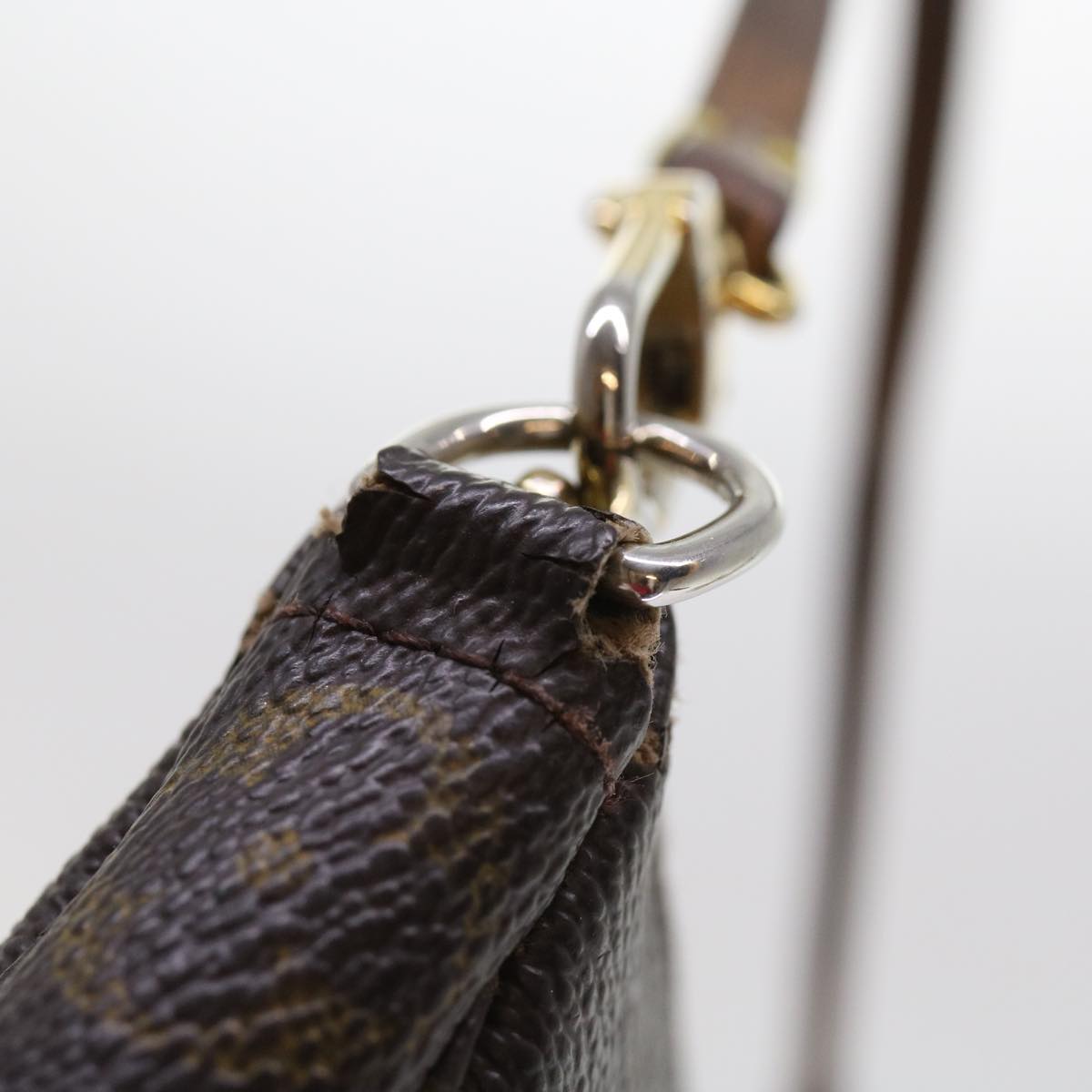 LOUIS VUITTON Monogram Pochette Accessoires Pouch M51980 LV 64192