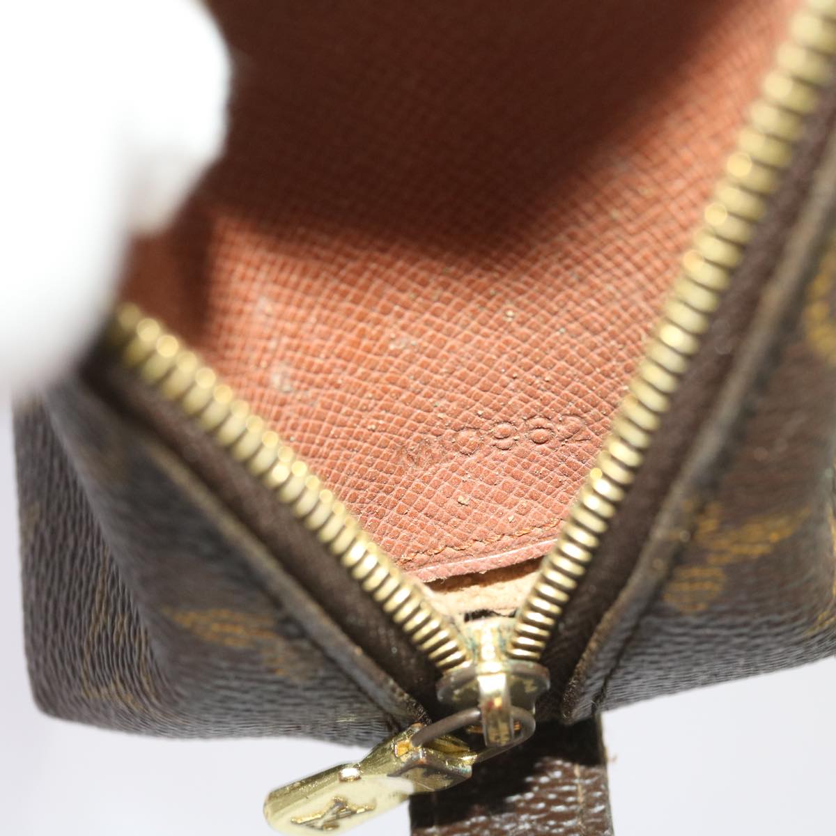 LOUIS VUITTON Monogram Trousse Demi Ronde Cosmetic Pouch M47520 LV 64212