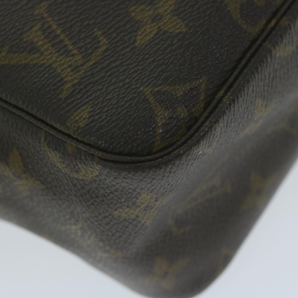 LOUIS VUITTON Monogram Trousse Toilette 28 Clutch Bag M47522 LV 64213