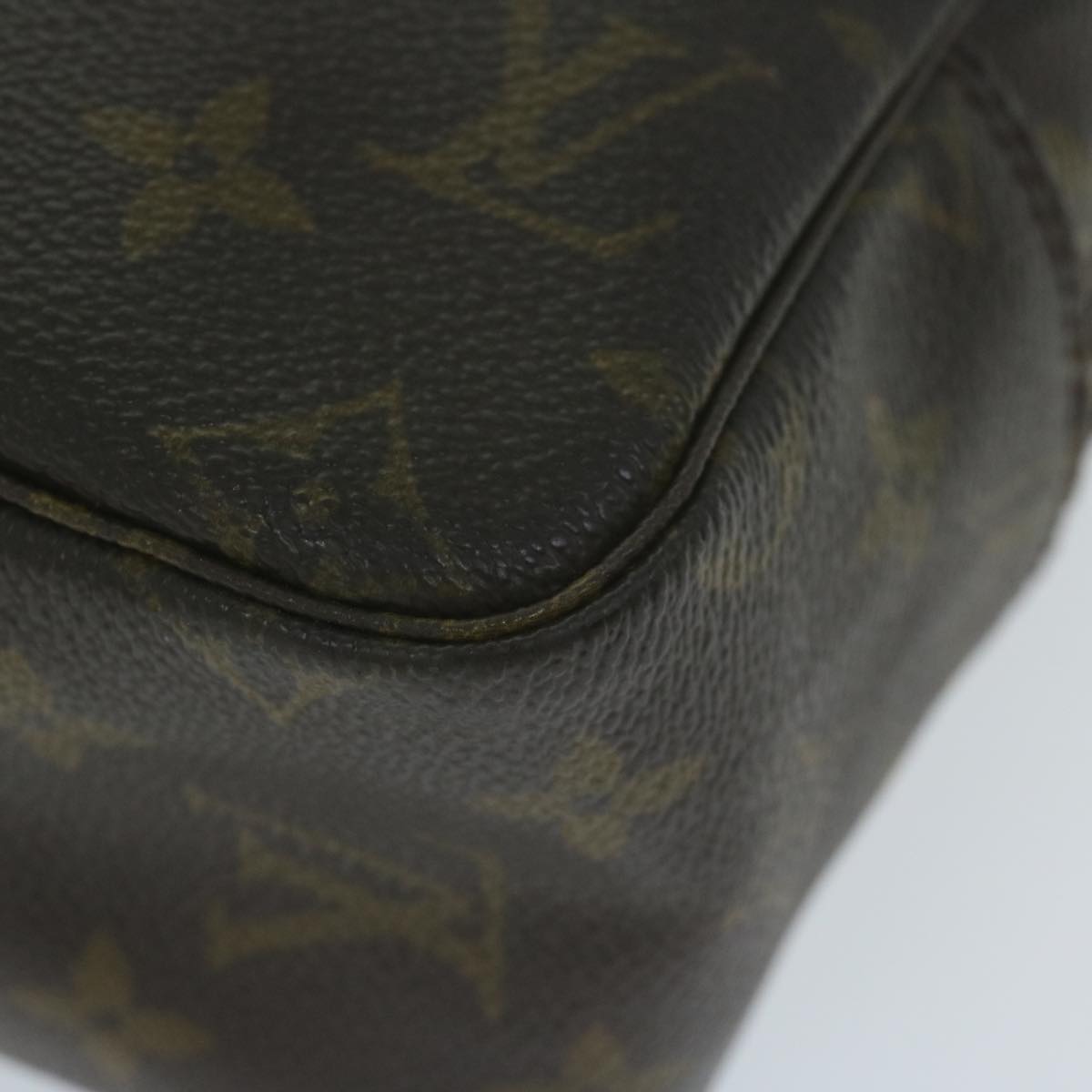 LOUIS VUITTON Monogram Trousse Toilette 28 Clutch Bag M47522 LV 64213