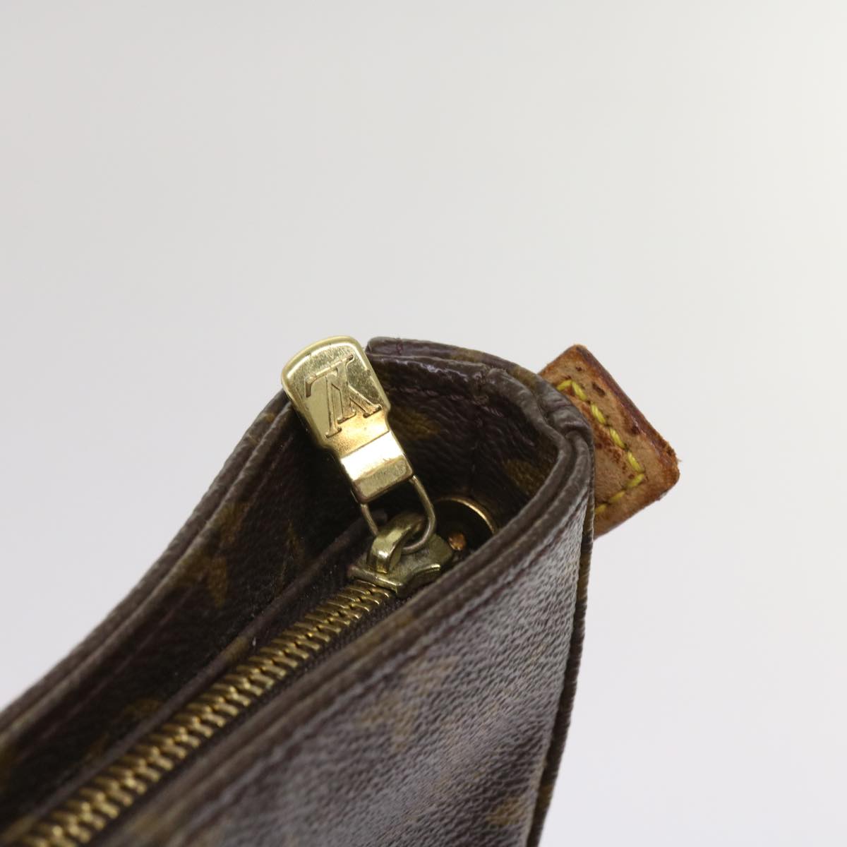 LOUIS VUITTON Monogram Looping GM Shoulder Bag M51145 LV 64252