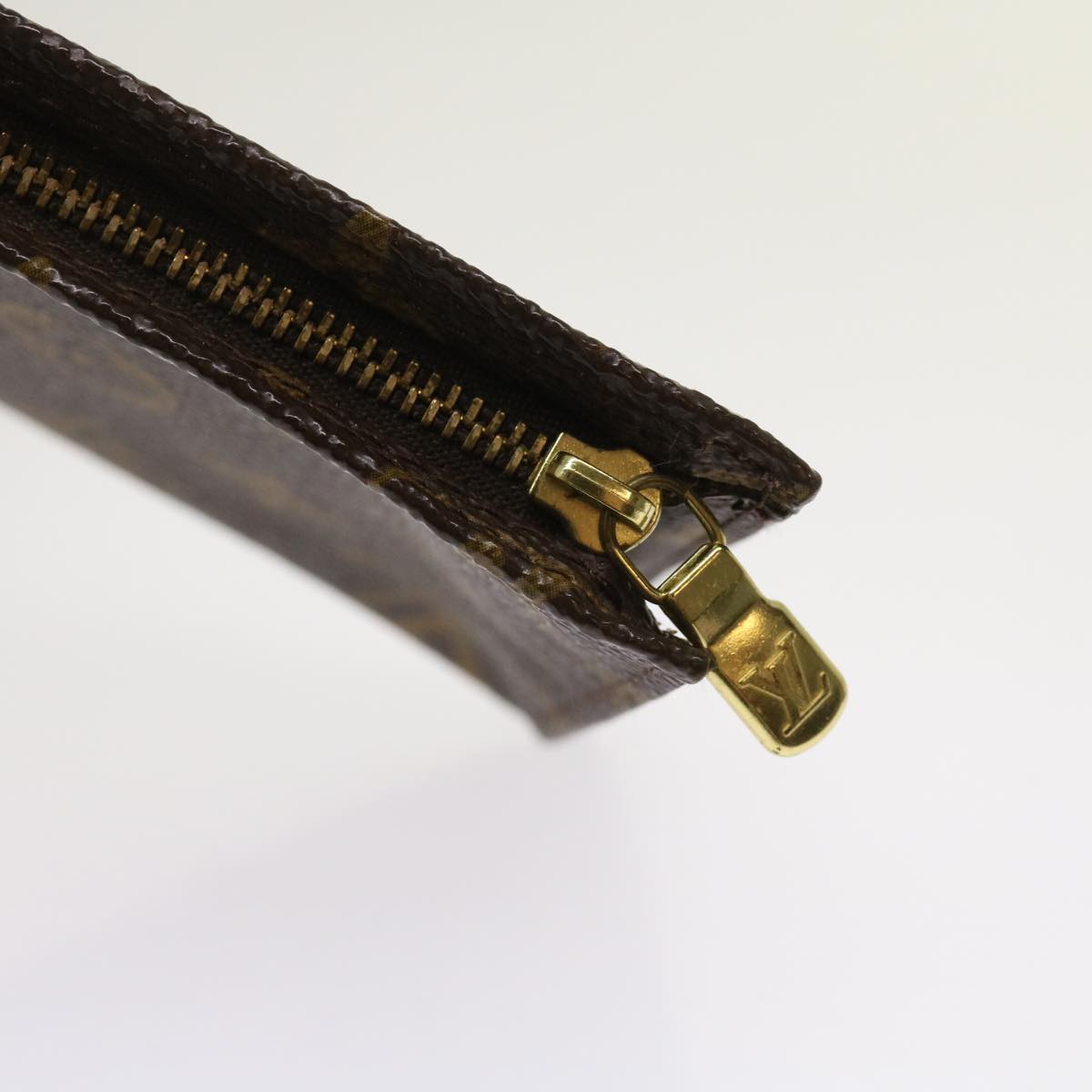 LOUIS VUITTON Monogram Bucket GM Pouch Accessory Pouch LV 64291