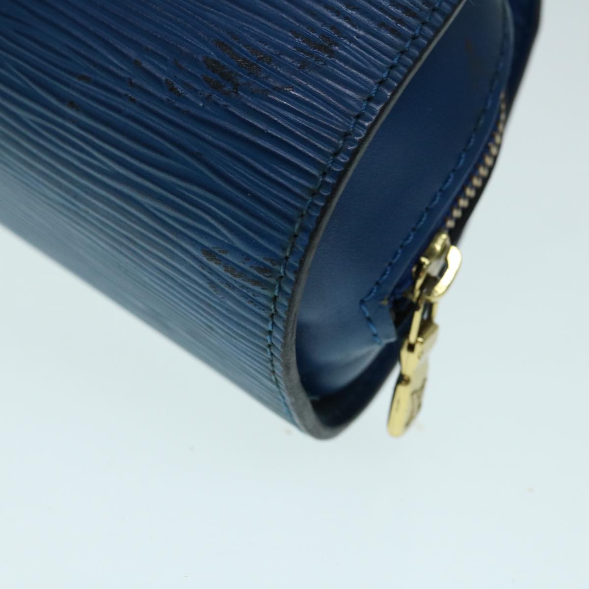 LOUIS VUITTON Epi Dauphine PM Pouch Blue M48445 LV 64292