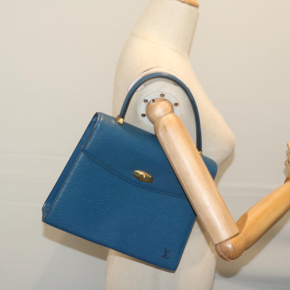 LOUIS VUITTON Epi Malesherbes Hand Bag Blue M52375 LV 64398