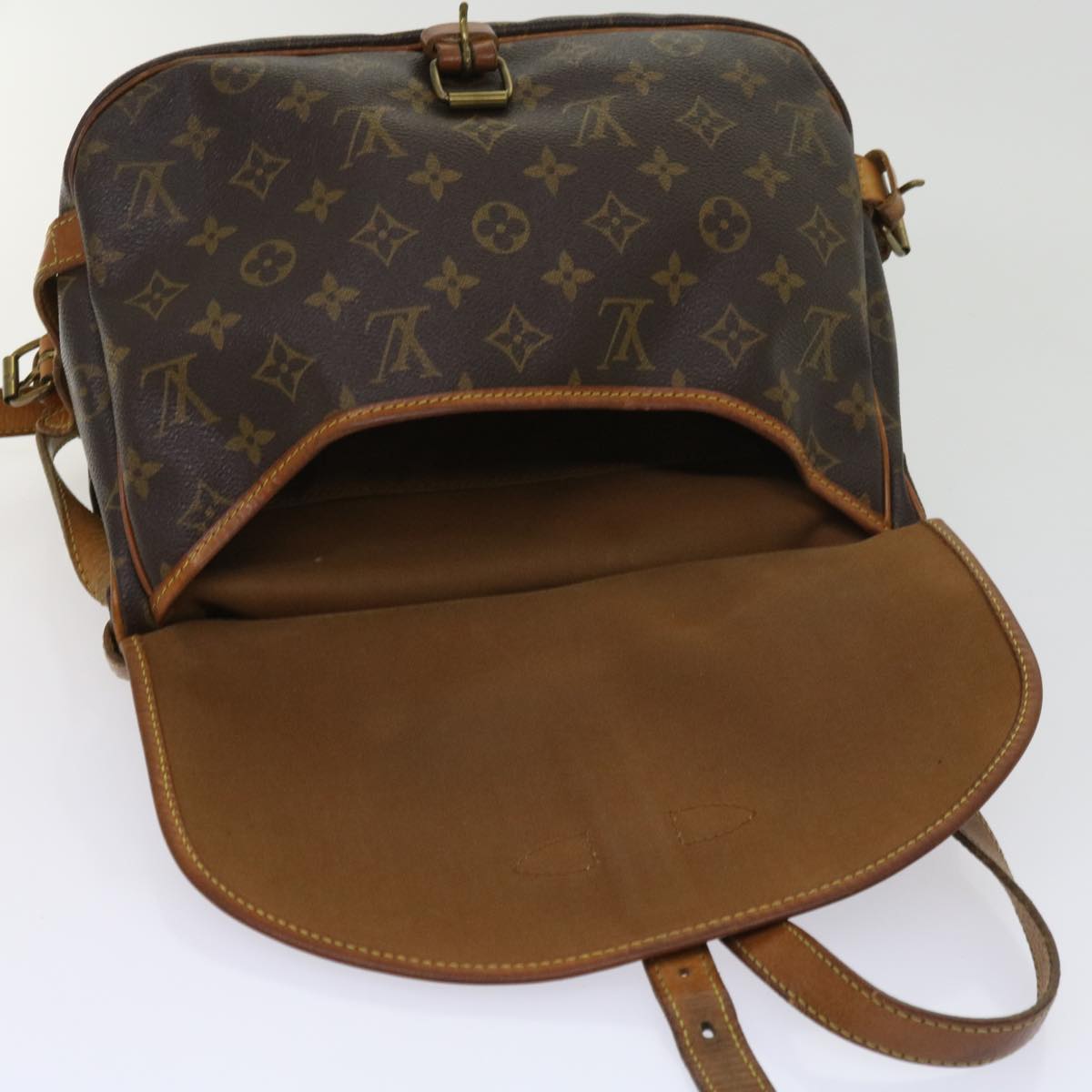 LOUIS VUITTON Monogram Saumur 30 Shoulder Bag M42256 LV 64409