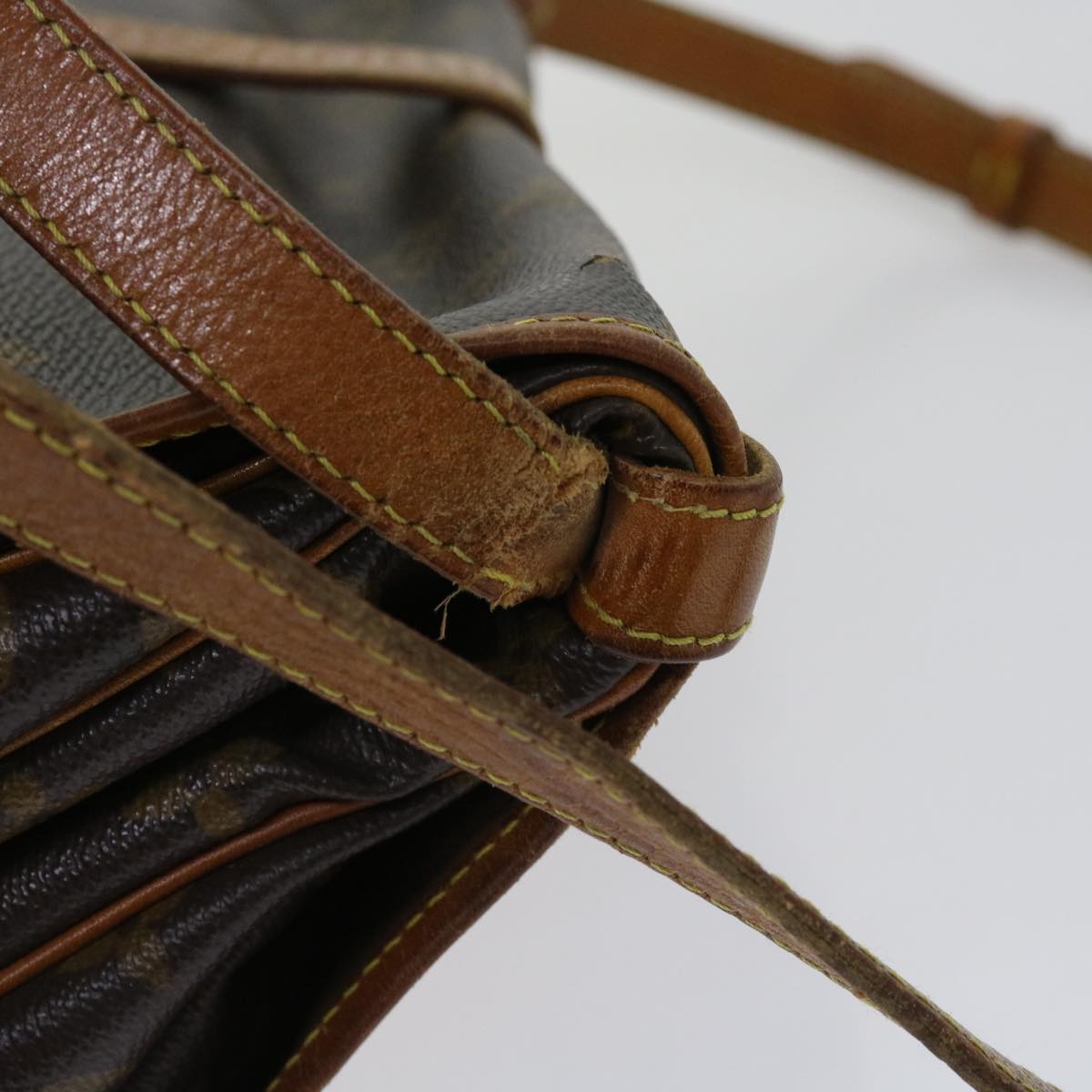 LOUIS VUITTON Monogram Saumur 30 Shoulder Bag M42256 LV 64409