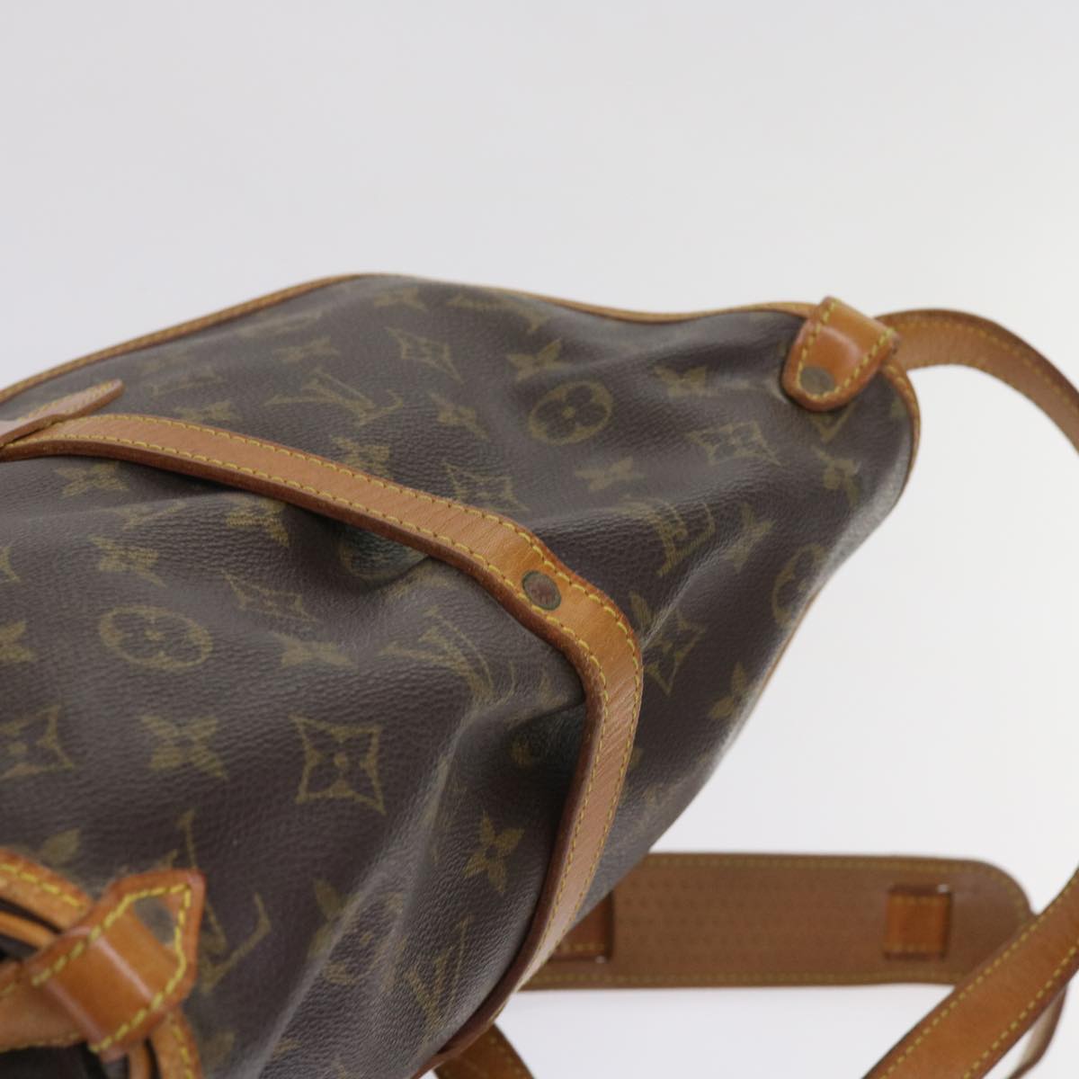 LOUIS VUITTON Monogram Saumur 30 Shoulder Bag M42256 LV 64412