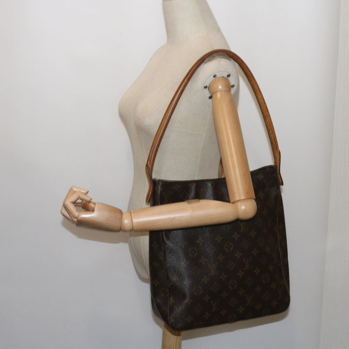 LOUIS VUITTON Monogram Looping GM Shoulder Bag M51145 LV 64434