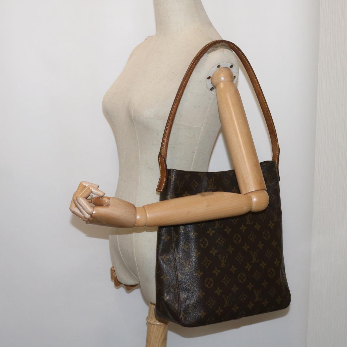 LOUIS VUITTON Monogram Looping GM Shoulder Bag M51145 LV 64435