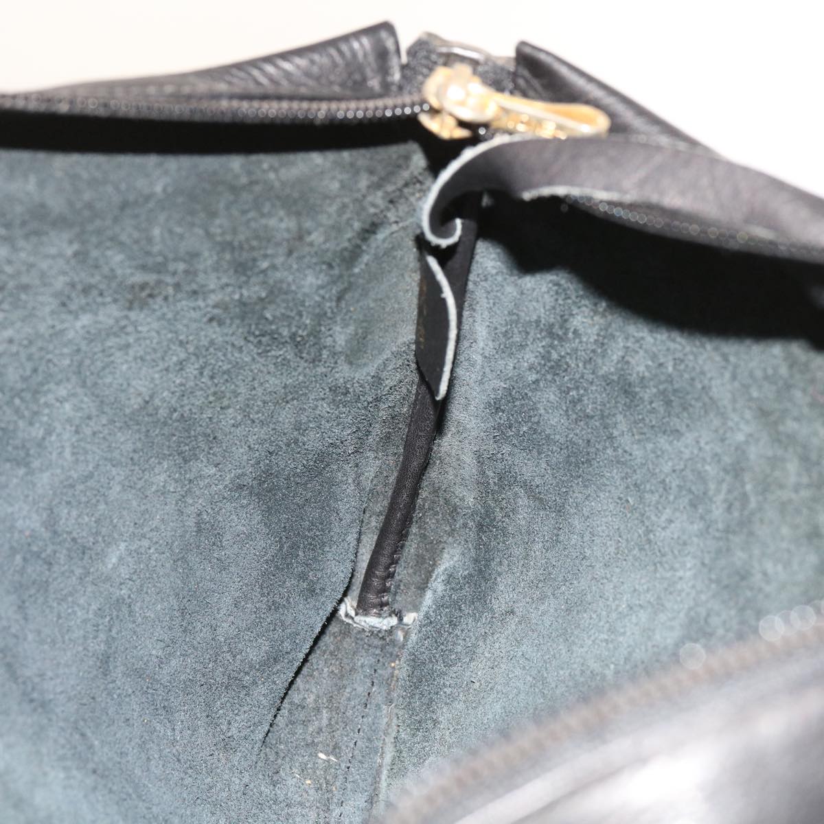 FENDI Pouch Leather Black 64473