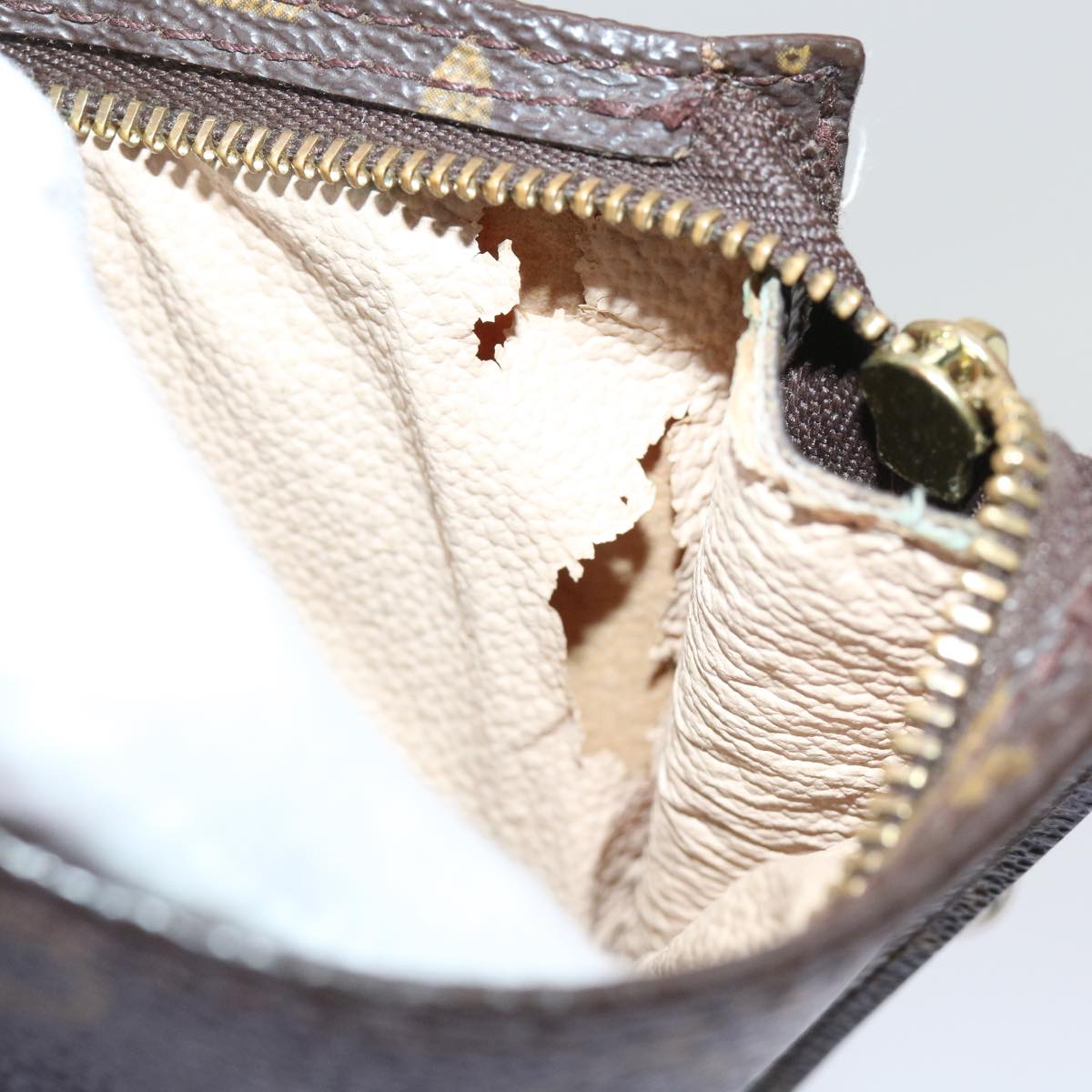 LOUIS VUITTON Monogram Bucket PM Pouch Accessory Pouch LV 64484