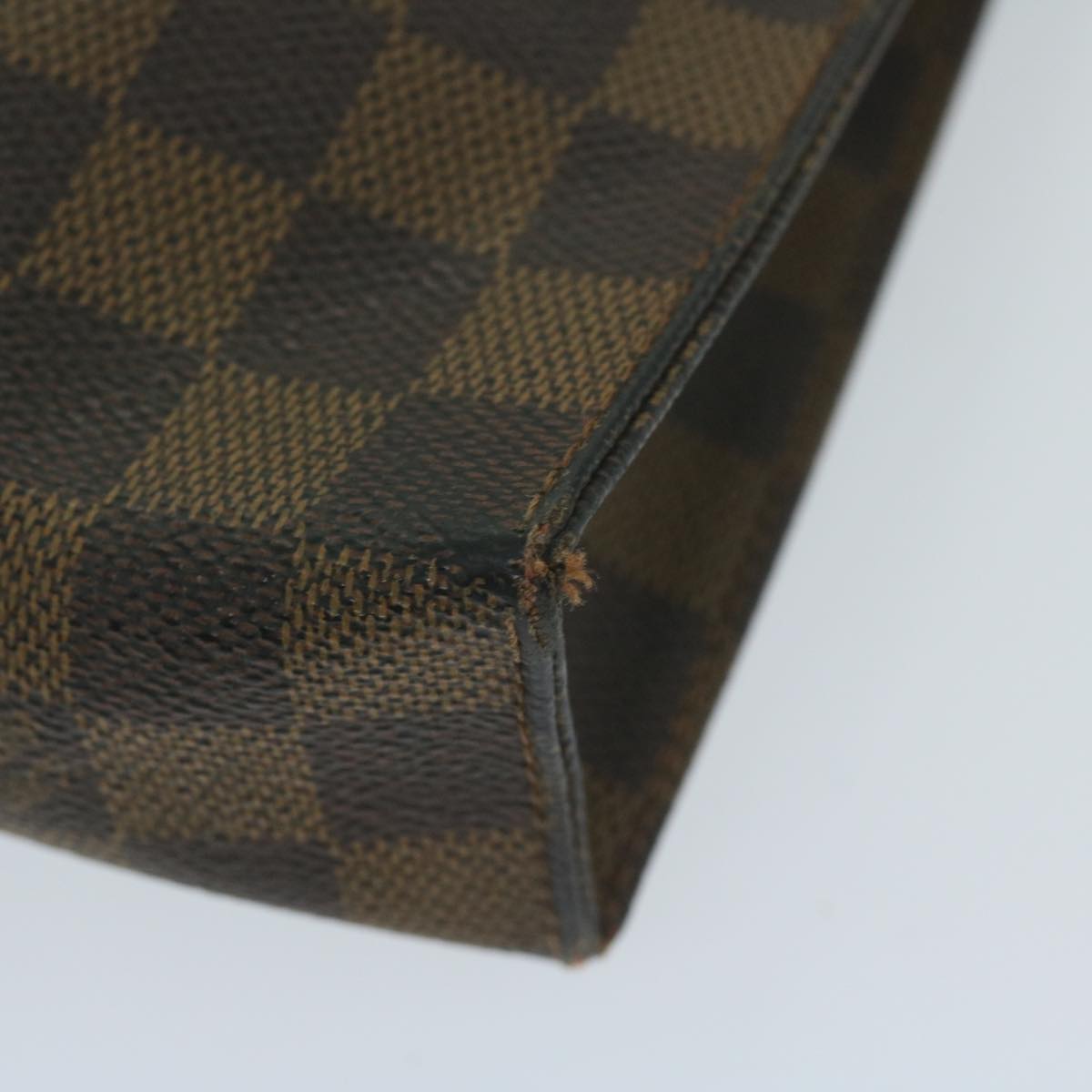 LOUIS VUITTON Damier Ebene Poche Toilette 26 Pouch N47543 LV 64533