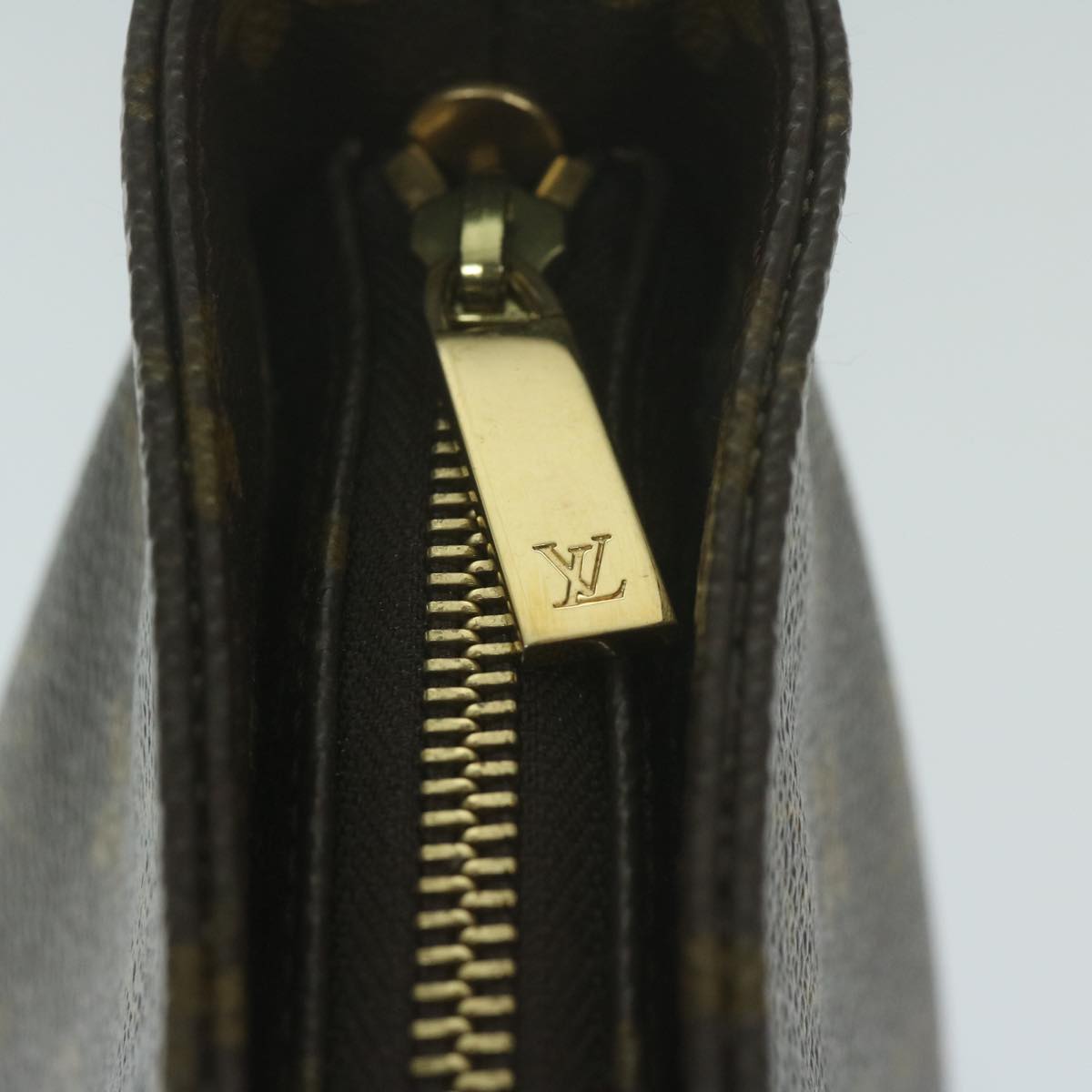 LOUIS VUITTON Monogram Looping GM Shoulder Bag M51145 LV 64570