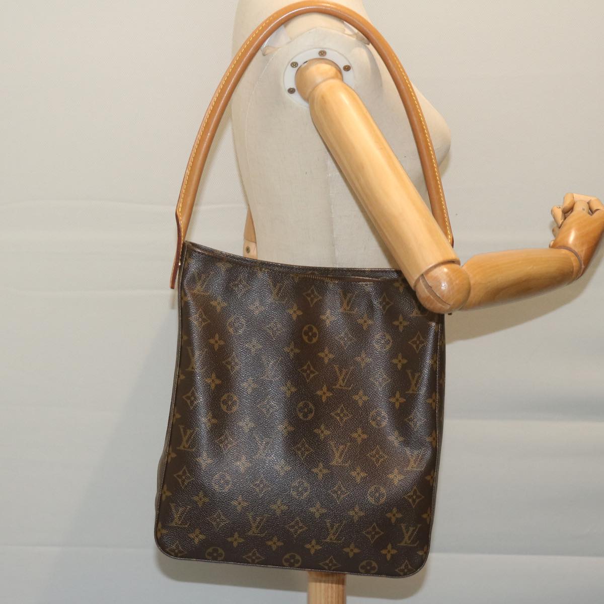 LOUIS VUITTON Monogram Looping GM Shoulder Bag M51145 LV 64570