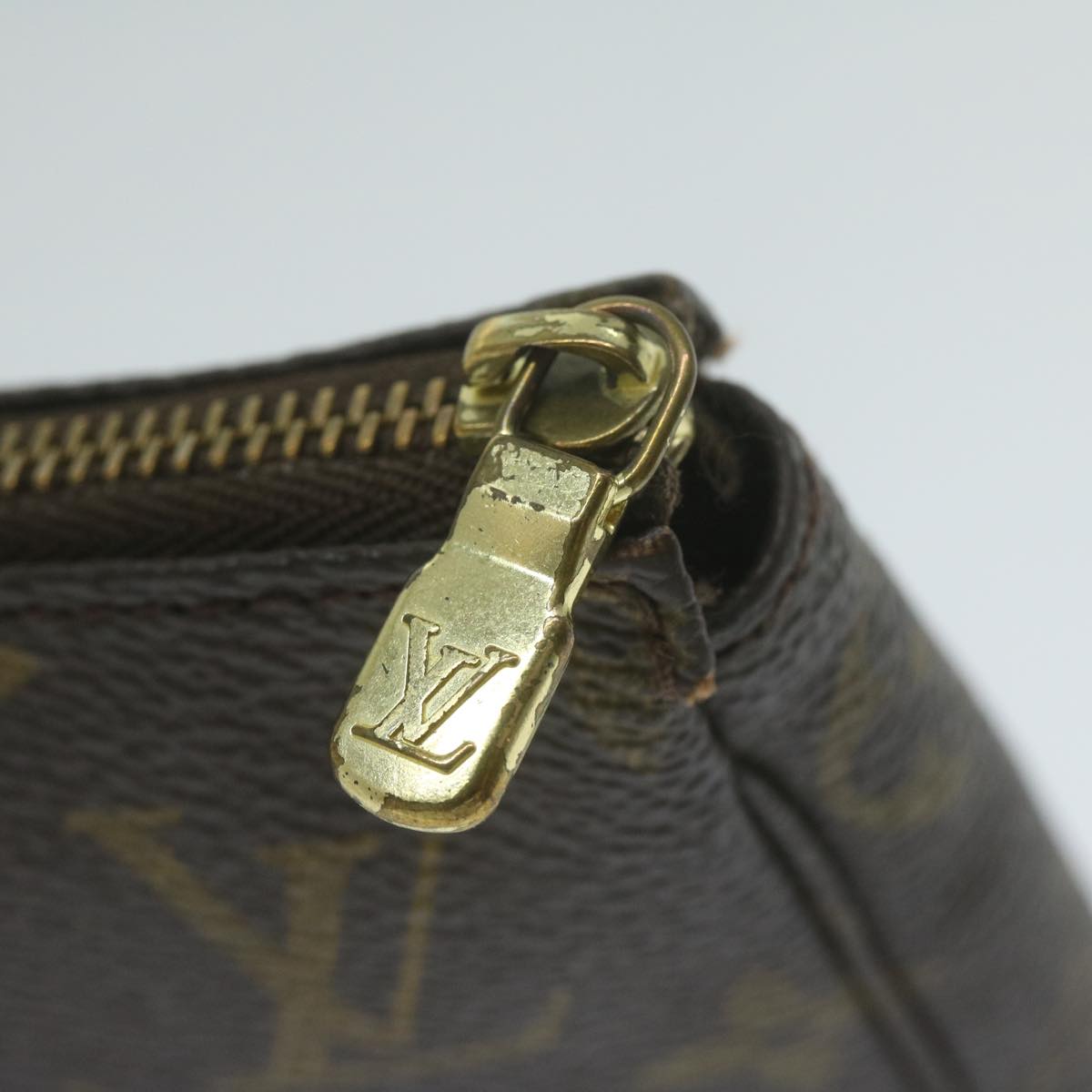 LOUIS VUITTON Monogram Pochette Accessoires Pouch M51980 LV 64660