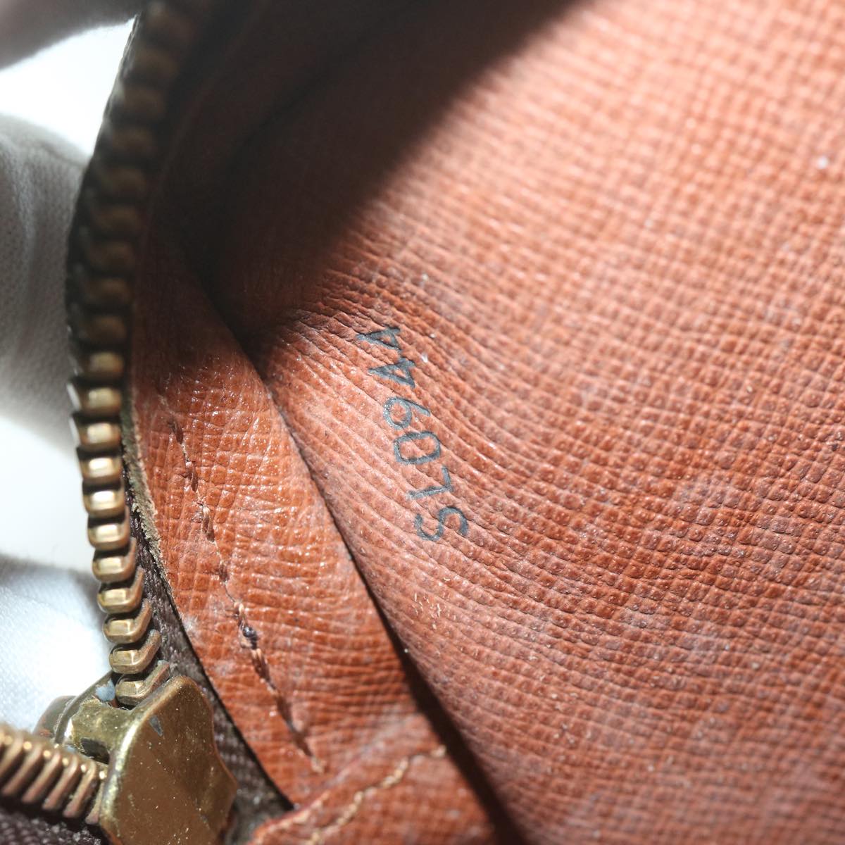 LOUIS VUITTON Monogram Marly Dragonne GM Clutch Bag M51825 LV 64702