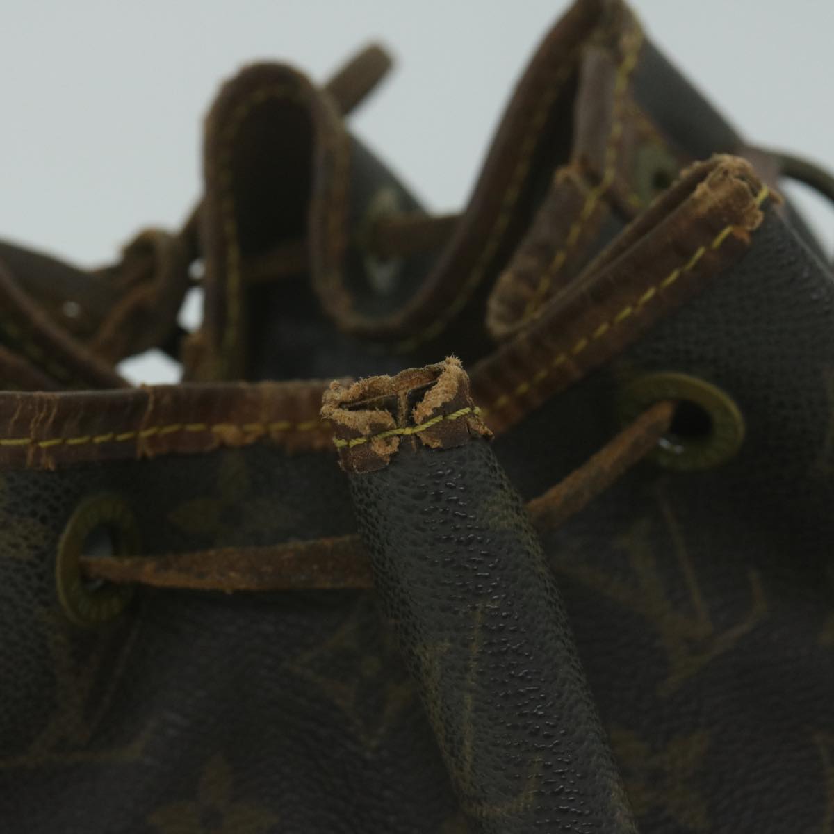 LOUIS VUITTON Monogram Petit Noe Shoulder Bag M42226 LV 64748