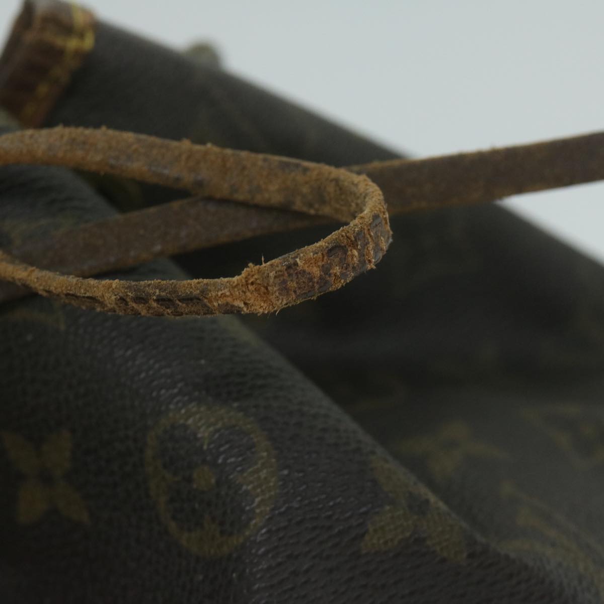 LOUIS VUITTON Monogram Petit Noe Shoulder Bag M42226 LV 64748