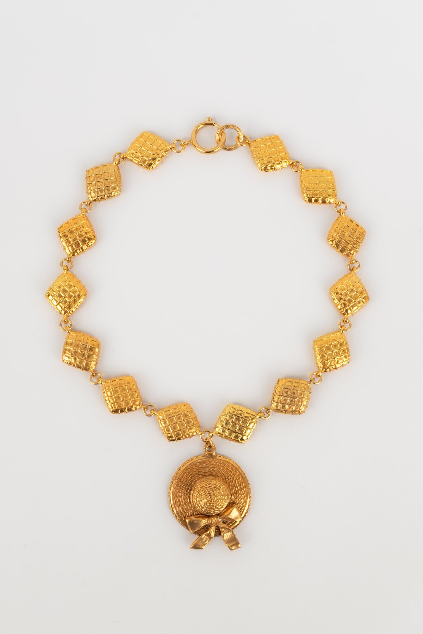 Collier matelassÃ© Chanel 1990s