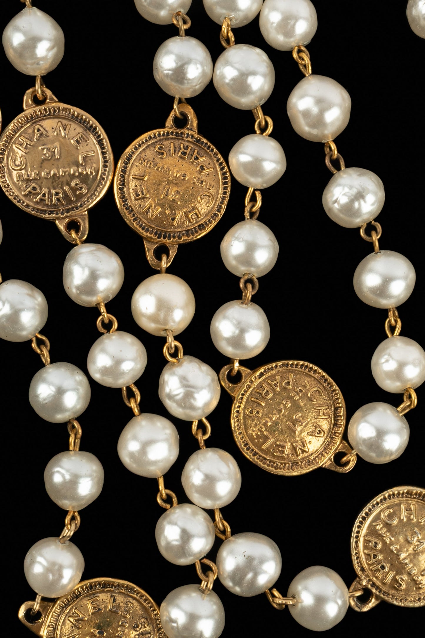 Collier de perles Chanel 1980's