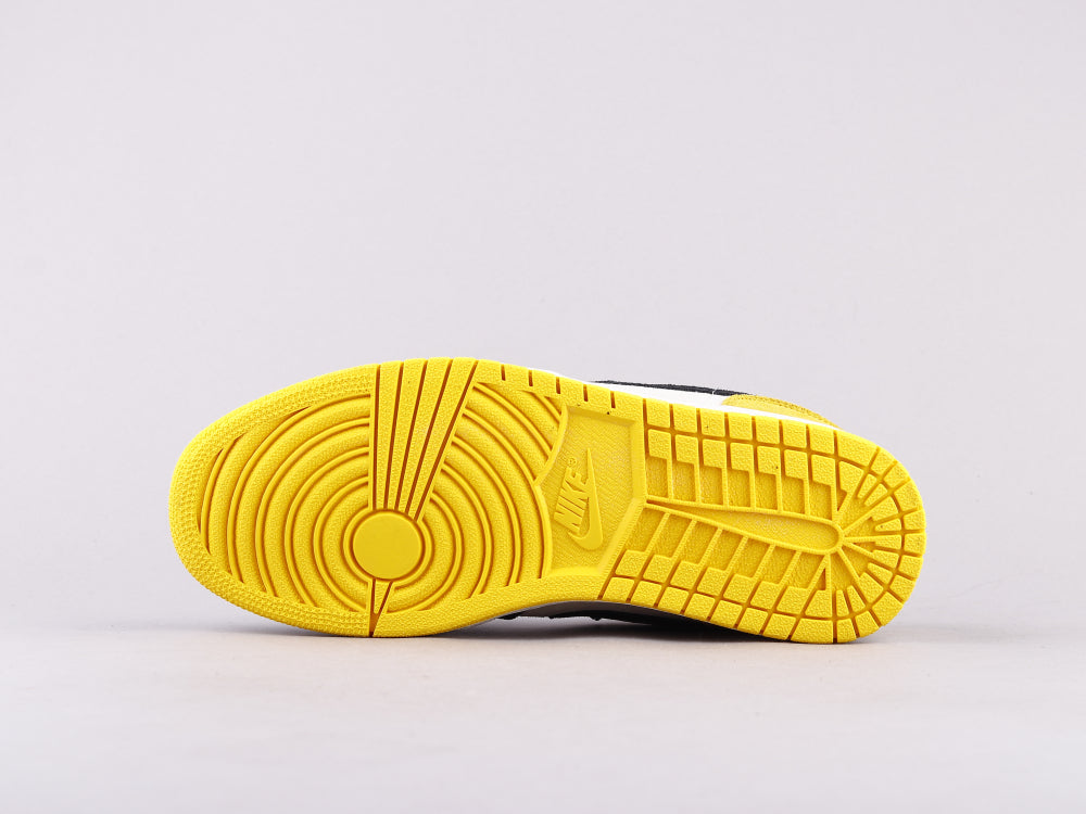 GLM - AJ1 black and yellow toes