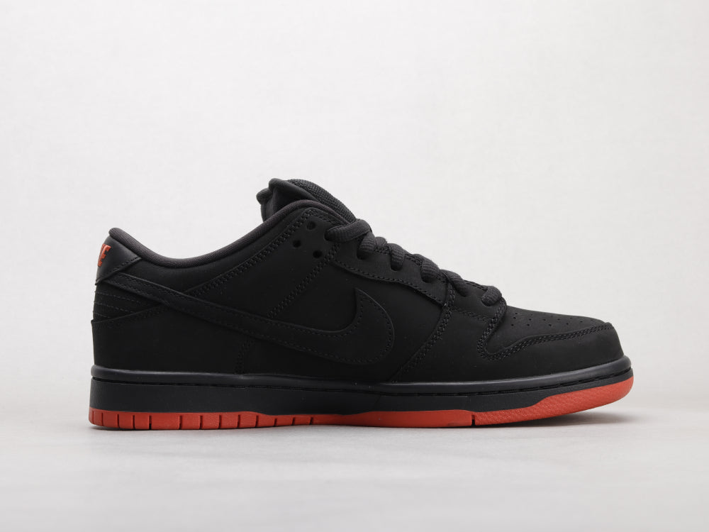 GLM - NKE Staple black dove