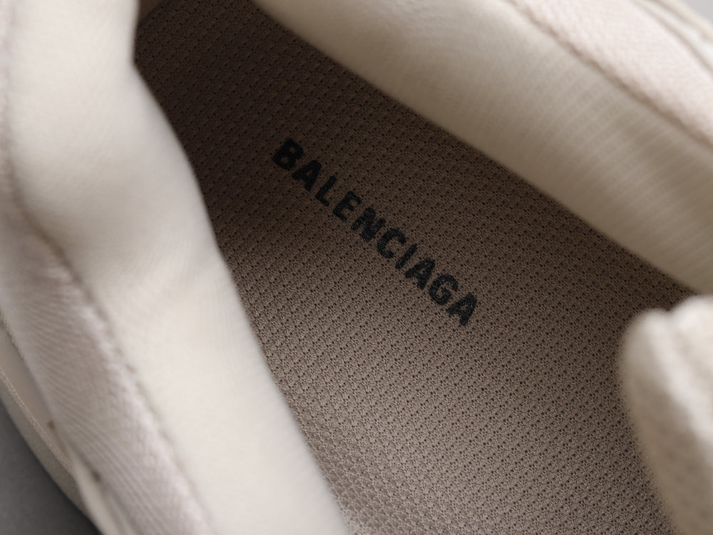 GLM - Bla Triple-S Generation Milk Tea Sneaker