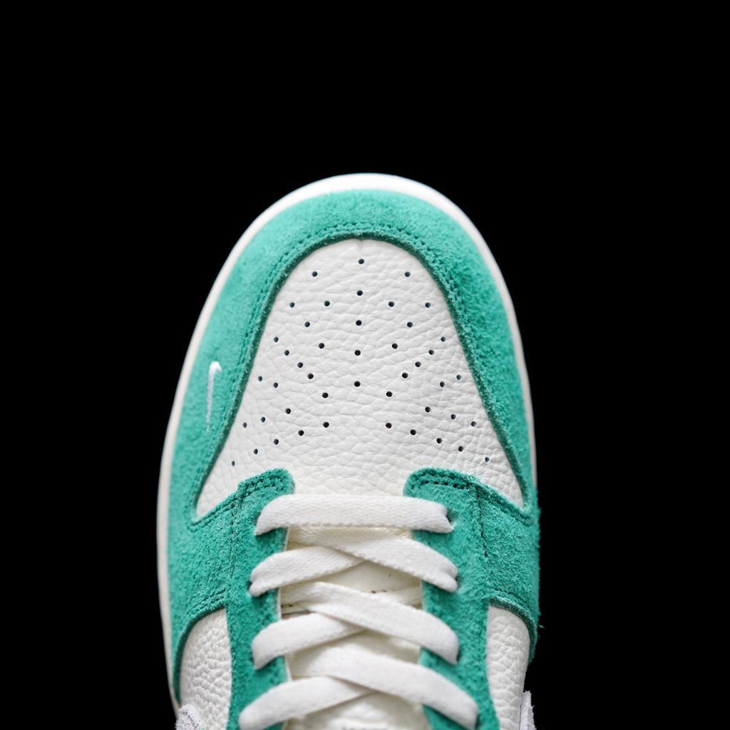 GLM - Kasina co-branded Tiffany Green