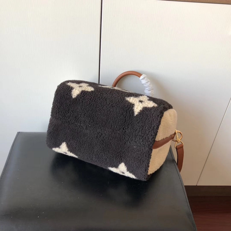 LOV2 Bags - Fashion Bags  2656