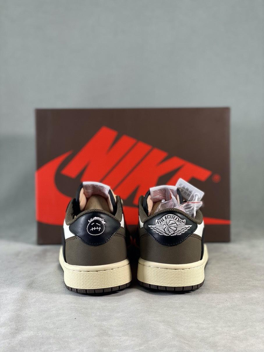 Designer Travis Scott Ãƒâ€” Air Jordan 1 Low OG Ã¢â‚¬Å“Reverse M CQ4277 105