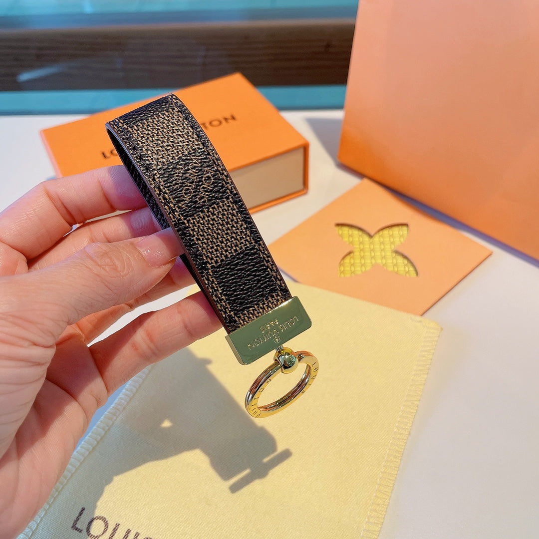 GLM - Top Quality Keychains LUV 032