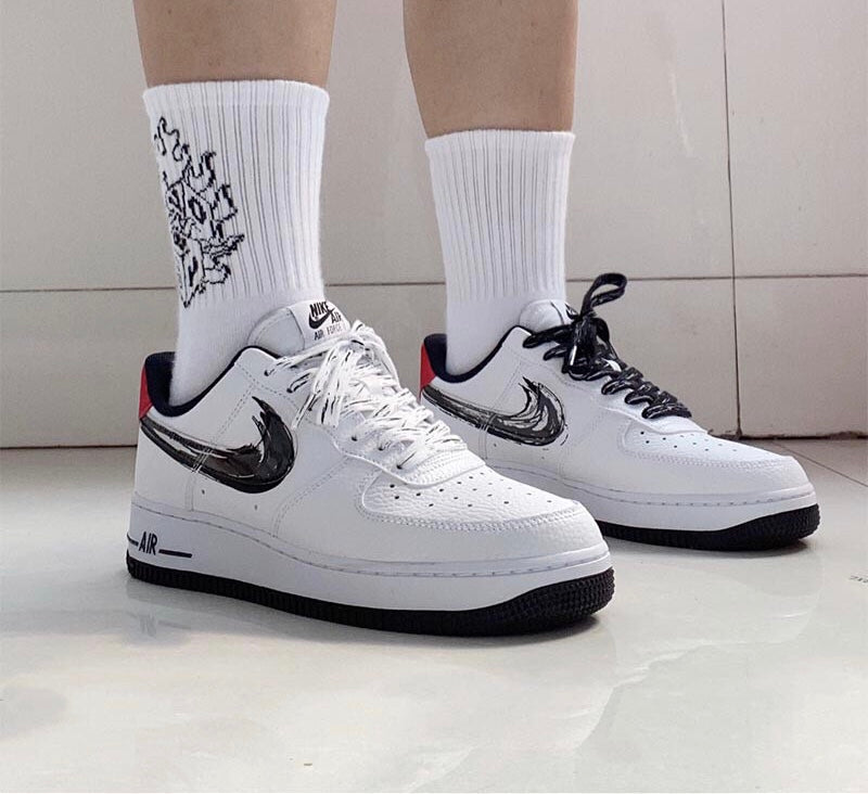 GLM - AF1 black and white brush