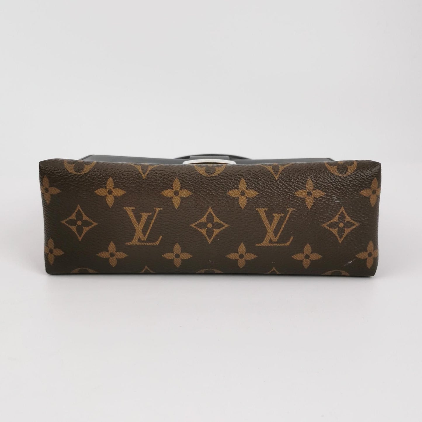 Preloved Louis Vuitton LockyBB Monogram Lock Shoulder Bag with Chip 250421781158785