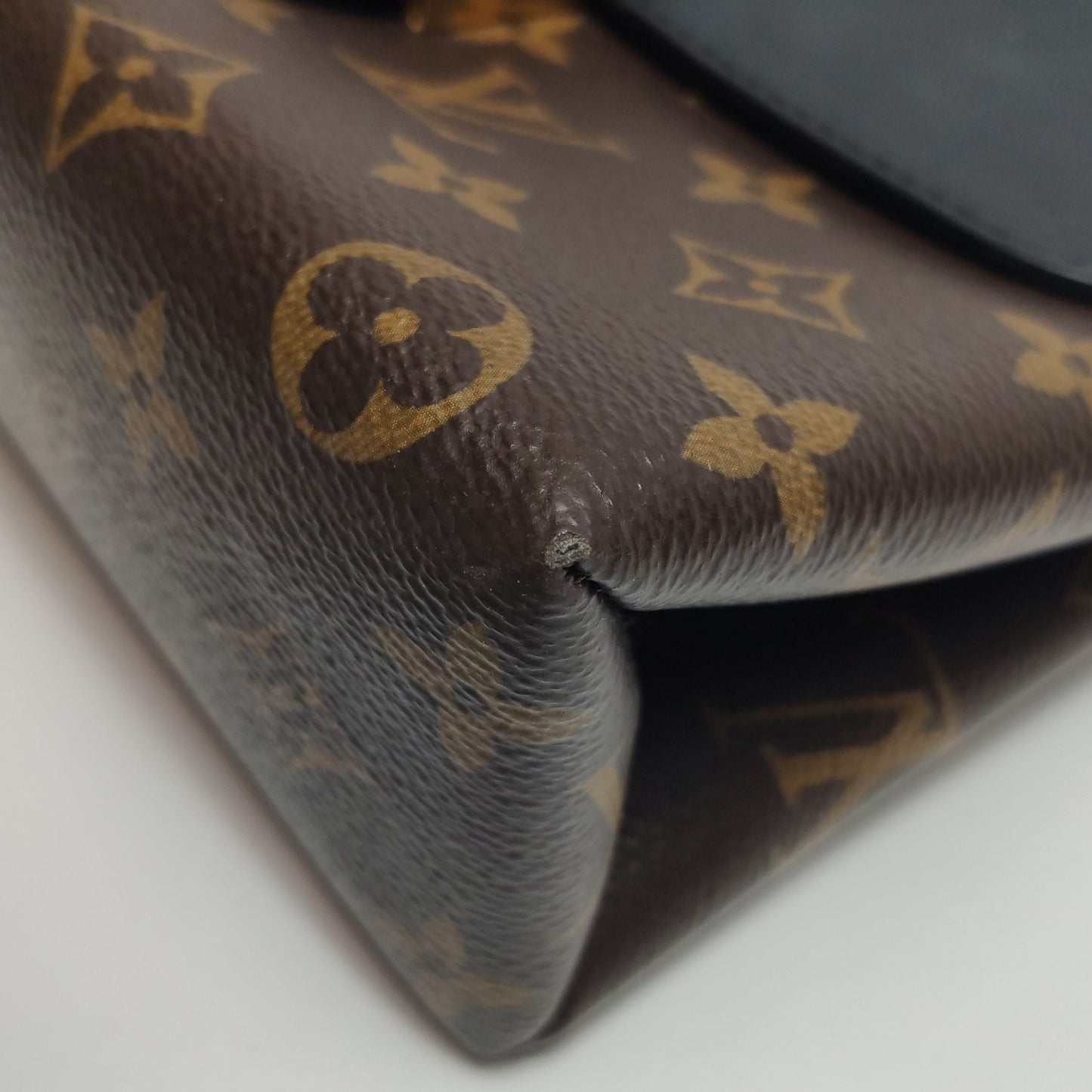 Preloved Louis Vuitton LockyBB Monogram Lock Shoulder Bag with Chip 250421781158785