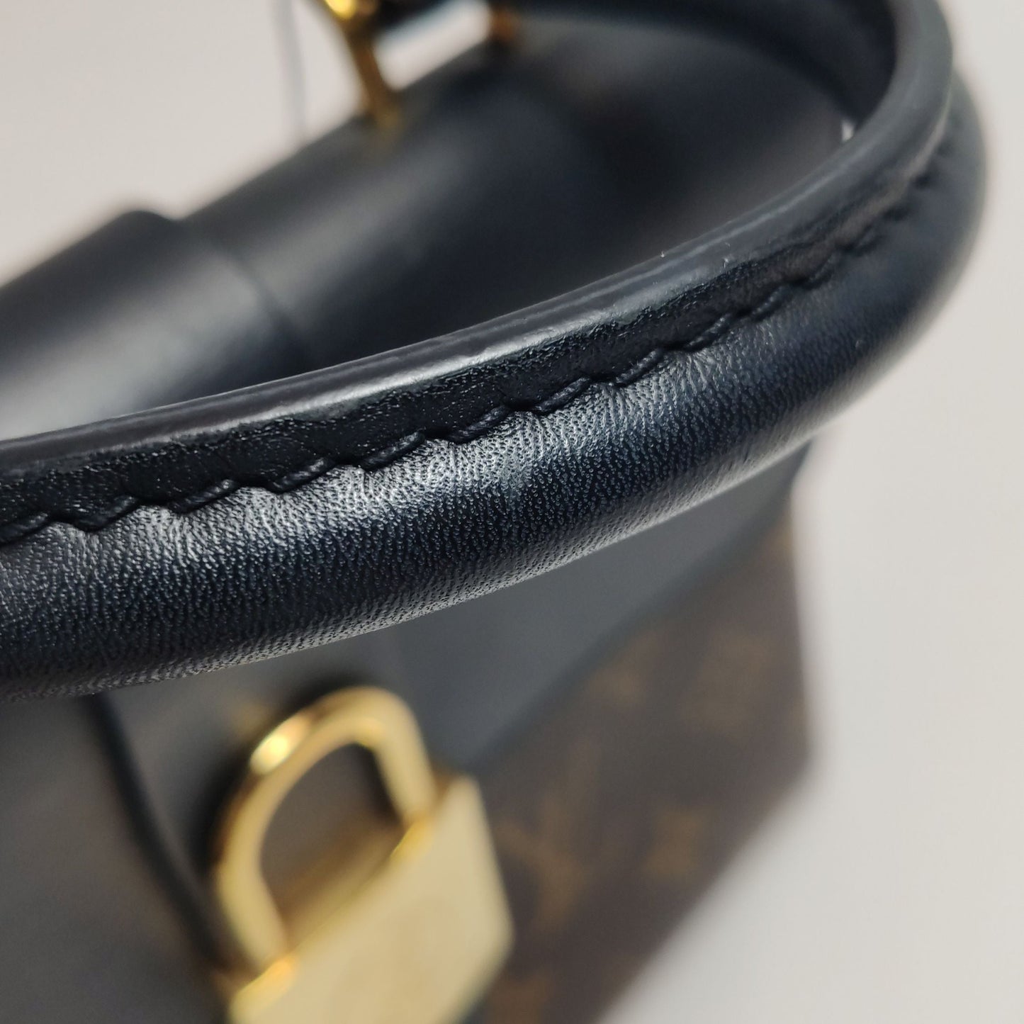 Preloved Louis Vuitton LockyBB Monogram Lock Shoulder Bag with Chip 250421781158785