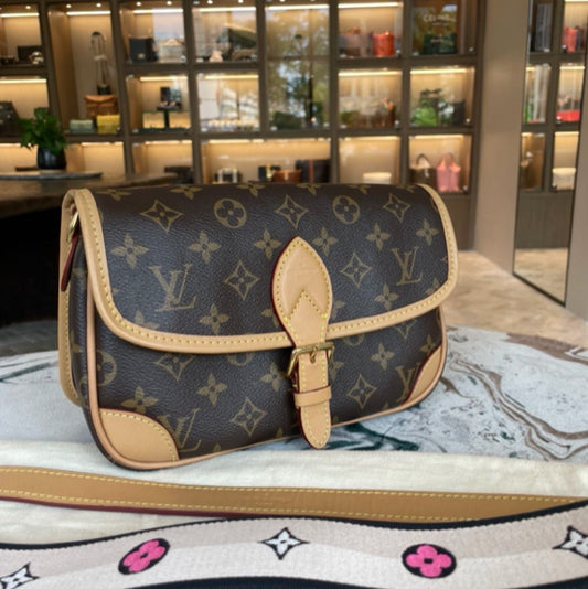 Preloved Louis Vuitton Diane Monogram Shoulder Bag 060150200104