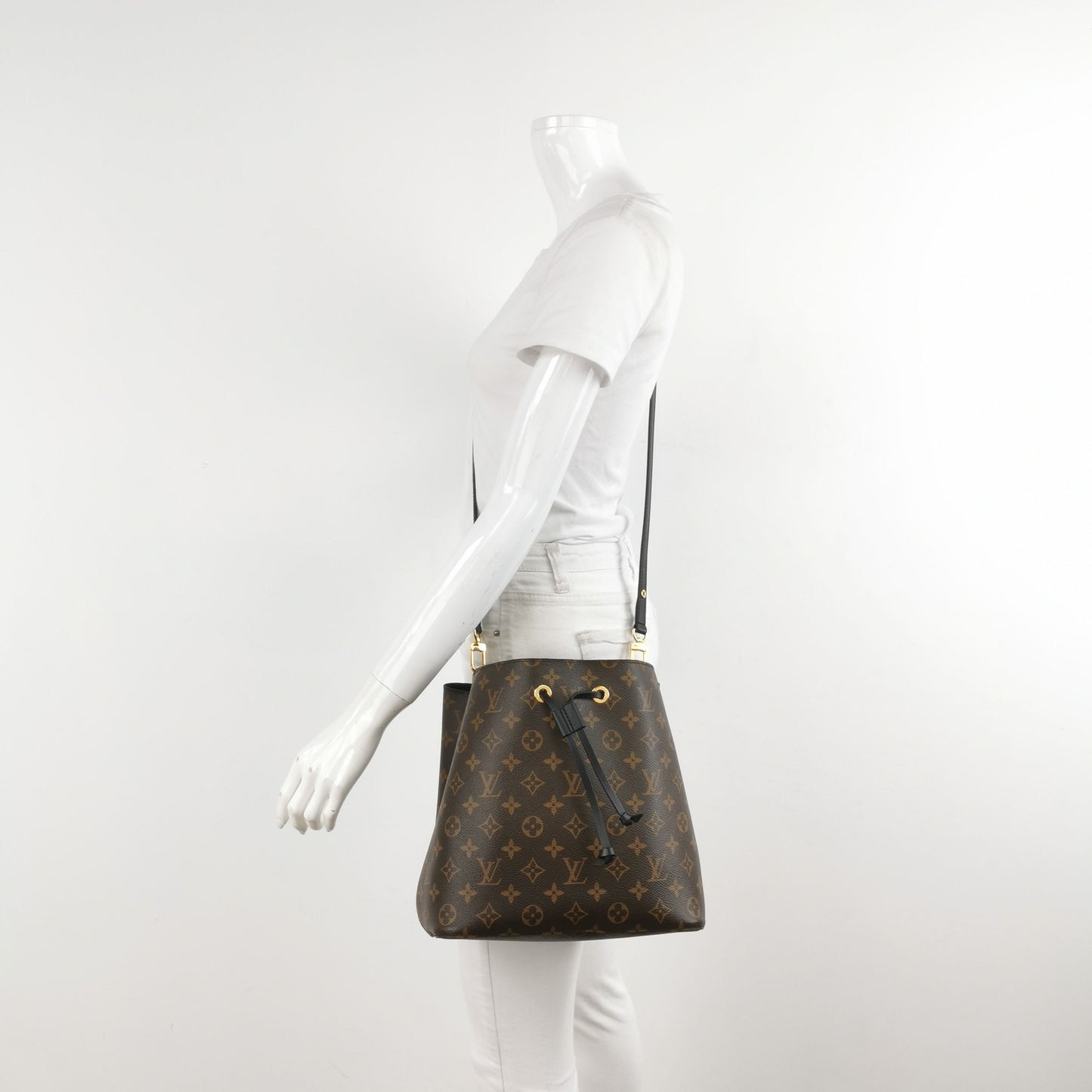 Preloved Louis Vuitton NÃƒâ€°ONOÃƒâ€° Medium Monogram Canvas Drawstring Shoulder Bag 057853100144