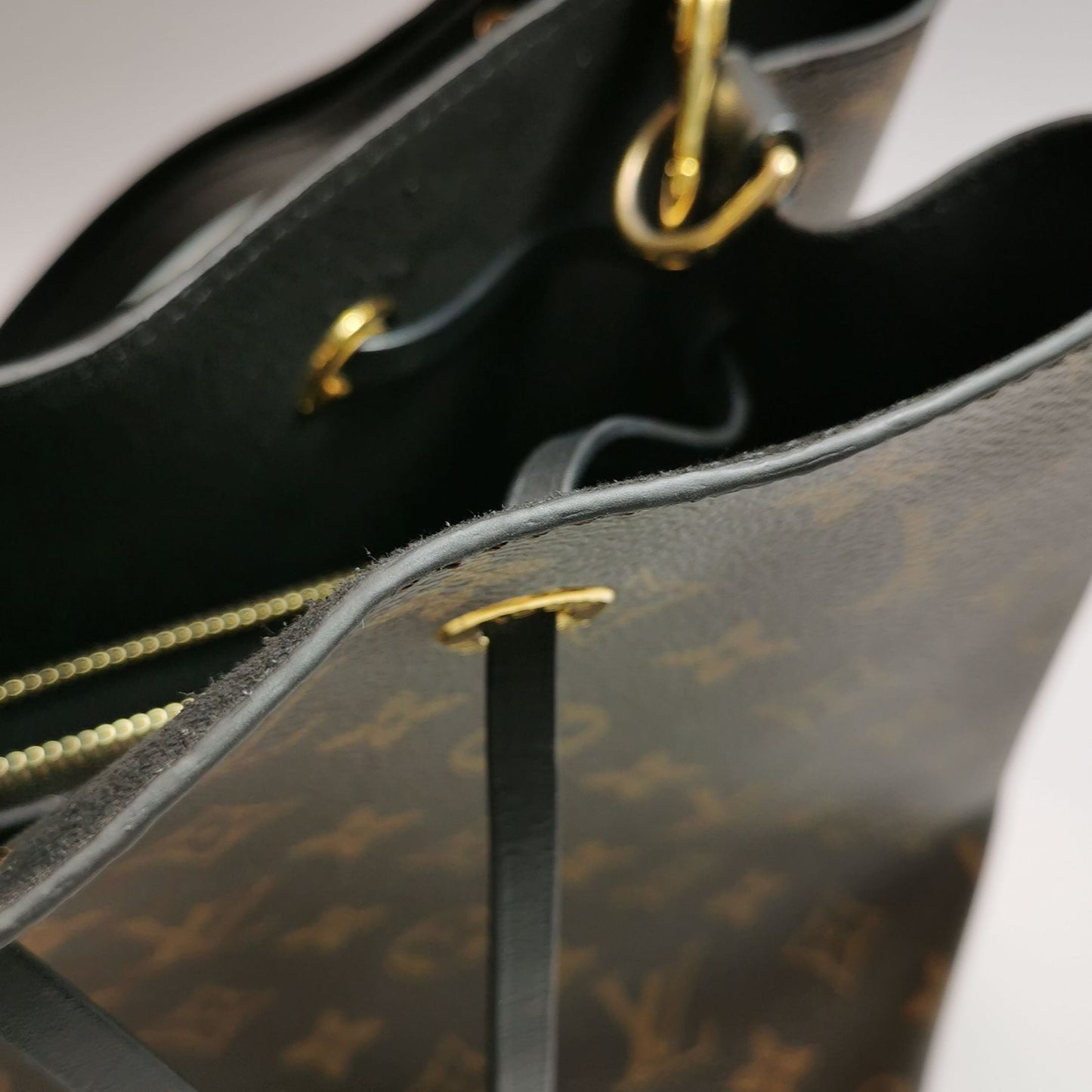 Preloved Louis Vuitton NÃƒâ€°ONOÃƒâ€° Medium Monogram Canvas Drawstring Shoulder Bag 057853100144