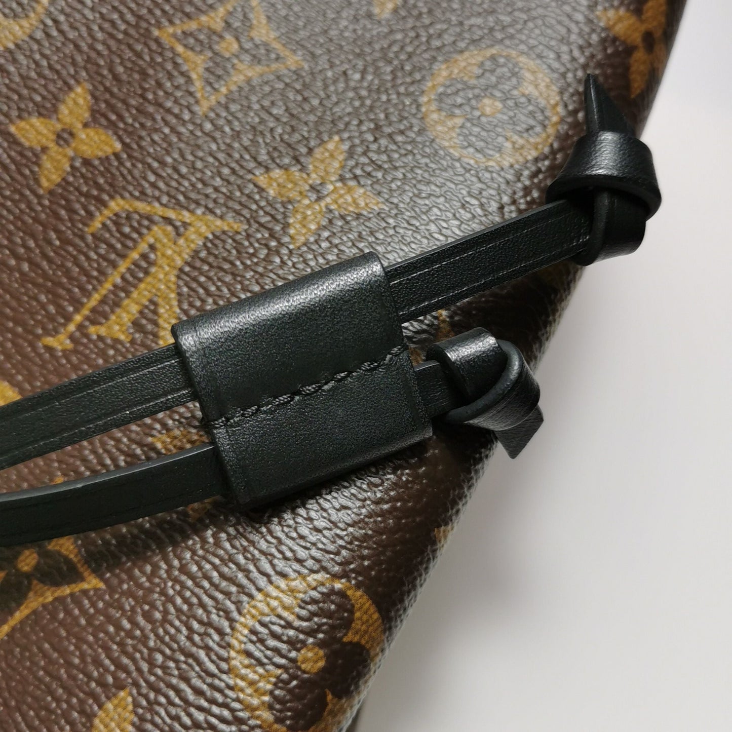 Preloved Louis Vuitton NÃƒâ€°ONOÃƒâ€° Medium Monogram Canvas Drawstring Shoulder Bag 057853100144