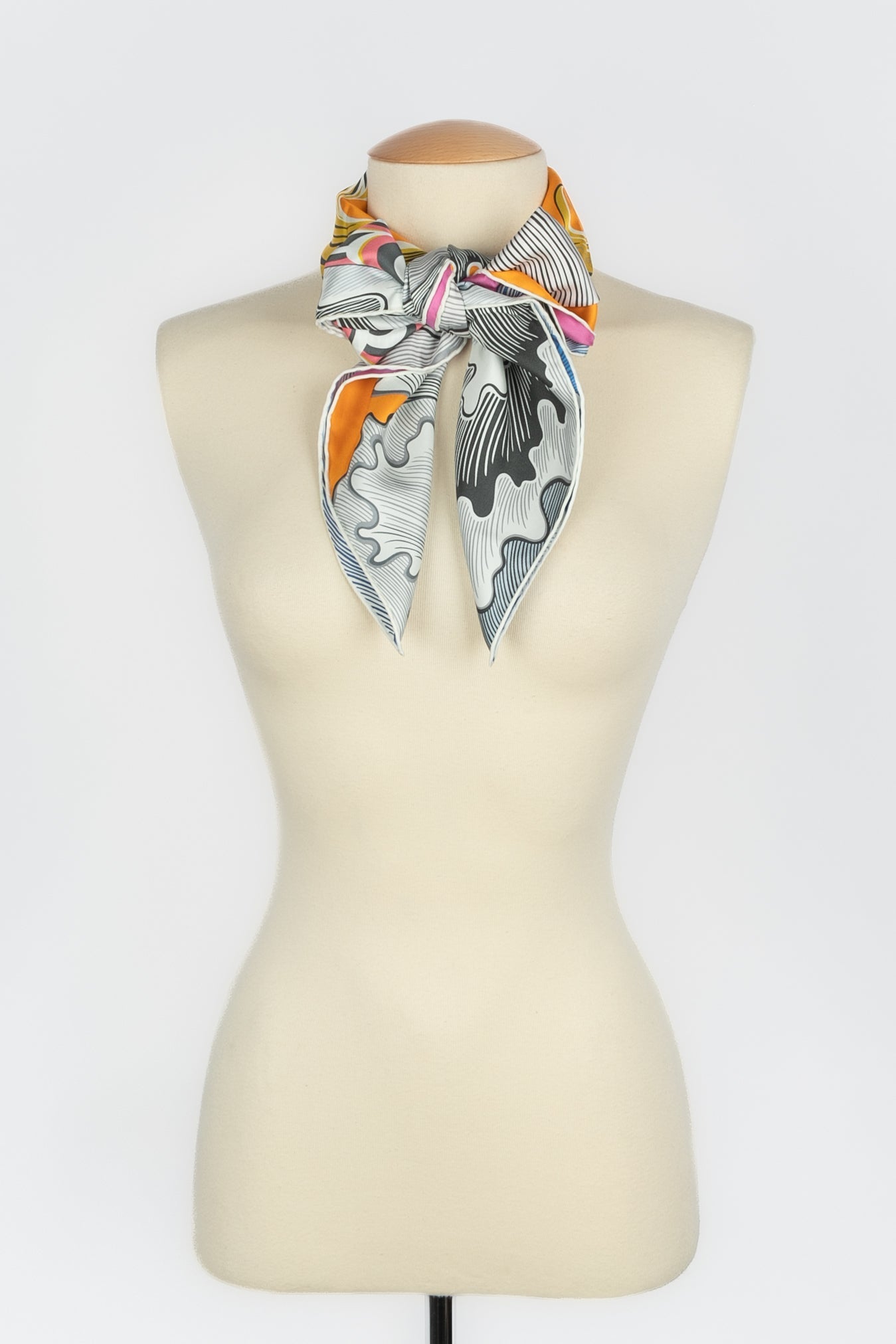Foulard / carrÃ© "Cheval SirÃ¨ne" HermÃ¨s