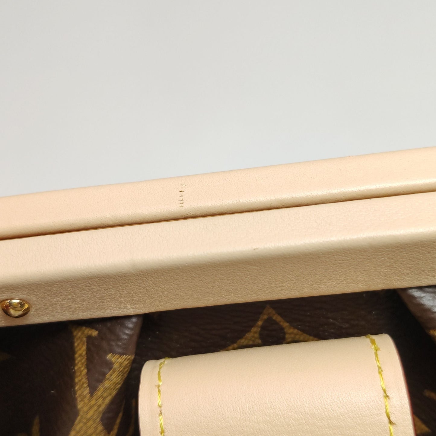 Preloved Louis Vuitton Clutch Box Medium Monogram Shoulder Bag with Chip 250603781221026