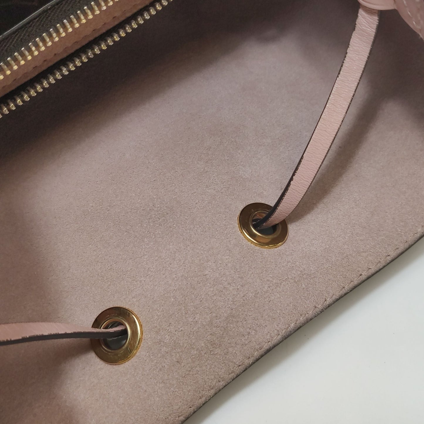 Preloved Louis Vuitton NÃ‰ONOÃ‰ Medium Monogram Canvas Drawstring Shoulder Bag 250604781222836
